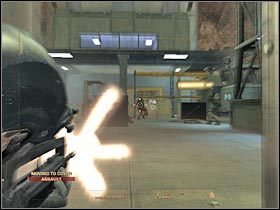 Praktycznie wszyscy wrogowie prędzej czy później znajdą się na wprost od Twoich drzwi, tak więc będziesz ich mógł spokojnie zdejmować (#1) - [Misja 6.5] Nevada Dam - The Doctors cz.3 | Tom Clancys Rainbow Six Vegas - Tom Clancys Rainbow Six Vegas - poradnik do gry