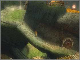 Dotrzesz w ten sposób do zamkniętych drzwi, które miń i zejdź na dół po wąskiej ścieżce (zdjęcie) i drewnianej kładce (której jeden fragment pod wpływem Twojego ciężaru ulegnie zniszczeniu) - [ETAP III] Betameche in danger cz.1 | Artur i Minimki - Artur i Minimki - poradnik do gry