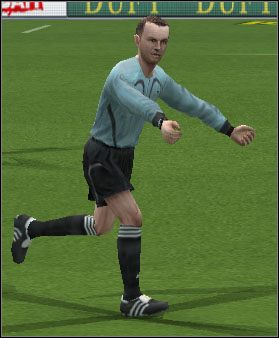 Sędzia pokazujący przywilej korzyści. - FAQ & Tryb online | Podstawy rozgrywki | Pro Evolution Soccer 6 - Pro Evolution Soccer 6 - poradnik do gry