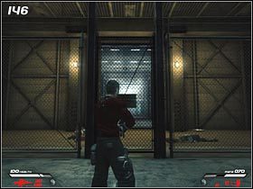 Przed wejściem na plac zapisz stan gry, gdyż czeka Cię tu batalia z przeważającymi siłami wroga - Grey Rock Refinery (5) | Mission 2 w Infernal - Infernal - poradnik do gry