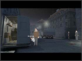 Przestudiowawszy raz jeszcze znalezioną notatkę, Russel zauważa, że do sporządzenia kwasu solnego brakuje mu tylko - Ulica - Berlin - Undercover: Operation Wintersun - poradnik do gry