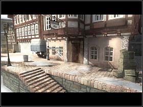 Zanim jednak uda się do budynku, przeprowadza małe rozpoznanie wokół - Rynek, gospoda, ulice (1) - Heigerloch - Undercover: Operation Wintersun - poradnik do gry