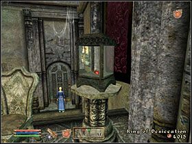 Ring of Desiccation jest w gablotce w Museum of Oddities - wystarczy, że go ukradniesz pod nieuwagę właścicielki - [Misje New Sheoth] The Coming Storm | The Elder Scrolls IV Shivering Isles - The Elder Scrolls IV: Shivering Isles - poradnik do gry