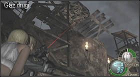 Teren walki podzielony został na trzy oddzielone od siebie zaporami fragmenty (o nich za chwilę) - Boss (2-3) - El Gigante #2 | Solucja Resident Evil 4 - Resident Evil 4 - PC - poradnik do gry