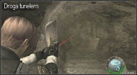 Dalsza droga prowadzi przez drzwi po przeciwnej stronie od wejścia na większą przestrzeń - aby je otworzyć musisz użyć zdobytego przed chwilą klucza - Castle (4-3) - piaskowe katakumby | Solucja Resident Evil 4 - Resident Evil 4 - PC - poradnik do gry