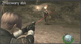 Wejdź na piętro i podnieś z piedestału leżący tam klucz (spowoduje to kolejny, największy atak) - Castle (4-3) - piaskowe katakumby | Solucja Resident Evil 4 - Resident Evil 4 - PC - poradnik do gry