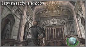 Na ich początku, po obydwu stronach znajdują się małe posągi, a na nich kryształy - Castle (4-1) - próba zabicia Leona | Solucja Resident Evil 4 - Resident Evil 4 - PC - poradnik do gry