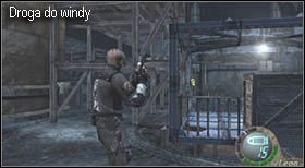 Obok dźwigni zrzucającej beczki widoczny będzie przeciwnik atakujący dynamitem, więc nim ruszysz dalej pozbądź się go, strzelając ze snajperki - Castle (4-4) - wieża | Solucja Resident Evil 4 - Resident Evil 4 - PC - poradnik do gry