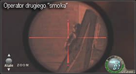 Najwygodniej jest wrócić się na początkowy balkon i stamtąd przy pomocy karabinu snajperskiego strącić wroga (będzie widoczne jego prawe ramię i głowa) - Castle (4-1) - mechaniczne smoki | Solucja Resident Evil 4 - Resident Evil 4 - PC - poradnik do gry