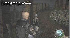 W połowie kładki znajduje się szopa, wejdź do niej, gdyż znajdują się tam skrzynie z przedmiotami - Village (2-1) - kościół i spotkanie Ashley | Solucja Resident Evil 4 - Resident Evil 4 - PC - poradnik do gry