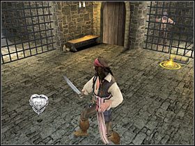 Teraz będziesz jedynie musiał skorzystać z dwóch dźwigni (#1), dzięki czemu uratujesz wszystkich czterech więźniów i zarazem wypełnisz kolejny główny cel misji - Misja 3 - Port Royal (2) | Solucja Piraci z Karaibów Na Krańcu Świata - Piraci z Karaibów: Na Krańcu Świata - poradnik do gry