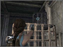 Zbliż się do klatek i wyceluj pistolet w małą klateczkę - 07. Koloseum (2) | Grecja w Tomb Raider Anniversary - Tomb Raider: Anniversary - poradnik do gry