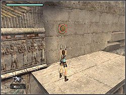 Skocz na wprost na kamienną platformę - 10. Świątynia Khamoon (1) | Egipt w Tomb Raider Anniversary - Tomb Raider: Anniversary - poradnik do gry