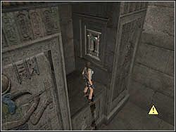 Opuść dźwignię mechanizmu - spowodujesz po pierwsze: podniesienie się tuż obok krat blokujących przejścia do dwóch lokacji; po drugie: przekształcenie się pochylni, po której tu zjechałaś, w wielkie kamienne bloki - 11. Obelisk Khamoon (2) | Egipt w Tomb Raider Anniversary - Tomb Raider: Anniversary - poradnik do gry