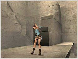 Przejdź kawałek na lewo i wdrap się na dwa kamienne bloki, ułożonych jeden za drugim niby gigantyczne schody - 11. Obelisk Khamoon (4 | Egipt w Tomb Raider Anniversary - Tomb Raider: Anniversary - poradnik do gry