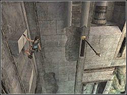 Przejdź, trzymając się krawędzi szczytu kolumny, na jej sąsiadujący ze ścianą bok i przeskocz na wystającą z muru niewielką platformę - 12. Sanktuarium Dziecięcia (2) | Egipt w Tomb Raider Anniversary - Tomb Raider: Anniversary - poradnik do gry