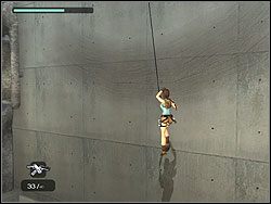 Wybij się w jej stronę zaczepiając o nią linkę - Posiadłość Croftów (4) | Trening w Tomb Raider Anniversary - Tomb Raider: Anniversary - poradnik do gry