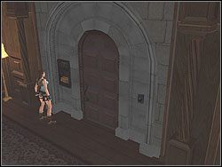 W hallu wejdź po schodach na piętro po prawej i otwórz drzwi w końcu korytarza - Posiadłość Croftów (6) | Trening w Tomb Raider Anniversary - Tomb Raider: Anniversary - poradnik do gry