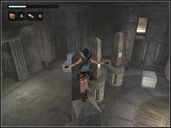 Przesuń się na koniec występu, a następnie wybij na kolumnę po prawej - Poziom 10. Świątynia Khamoon (2) | Sekrety w Tomb Raider Anniversary - Tomb Raider: Anniversary - poradnik do gry