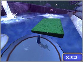 Przejdź na kolejny talerz po gąbce. Uważaj, gąbka tonie. - Dream Worlds - Dirty Dish Fright | Single-Player Minigames | Ratatuj - Ratatuj - poradnik do gry