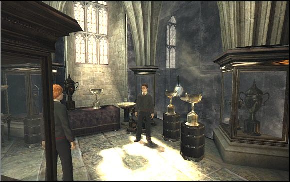 Nagrodą za zdobywanie Punktów Odkrycia są także filmy, zdjęcia i inne ciekawostki, które możesz obejrzeć w Pokoju Nagród - Przedmioty użytku codziennego i trudniejsze zagadki | Encyklopedia - Harry Potter i Zakon Feniksa - poradnik do gry