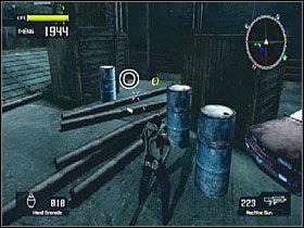 W sali z piratami śnieżnymi, między skrzyniami po prawej stronie - Misja 4 - Tarcze | Tarcze w Lost Planet Extreme Condition - Lost Planet: Extreme Condition - PC - poradnik do gry