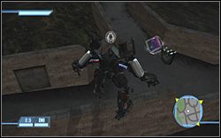 Podjedź pod supermarket od strony komisariatu policji i skręć w lewo, a następnie wejdź w drugą spośród wąskich uliczek między budynkami - The Hunt for Sam Witwicky - Ikon | Kampania Deceptikonów | Transformers The Game - Transformers: The Game - poradnik do gry