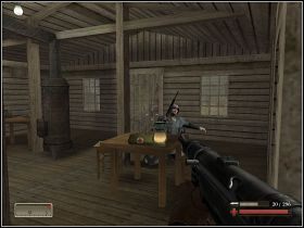 Zanim wrócimy do wspomnianych wyżej koszar, możemy jeszcze udać się do baraku naprzeciwko, by ukatrupić dwóch nazistów - Misja 3 - Tygrysy we mgle - cz. 2 | Mortyr III Akcje Dywersyjne - Mortyr III: Akcje Dywersyjne - poradnik do gry