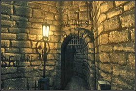 Wychodzimy z pomieszczenia i kierujemy się na zakończony bramą w murach most - Rozdział II - Wioska, Wzgórza | The Darkness - The Darkness - poradnik do gry