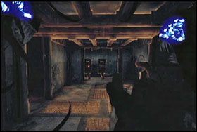 Posyłamy w jego kierunku czarną dziurę i wycofujemy się do korytarza - Rozdział III - Tureckie Łaźnie (Turkish Baths), Stacja Ratusz (City Hall) - The Darkness - poradnik do gry