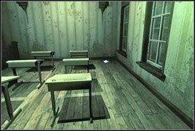 #99 - Na pierwszym piętrze wybieramy drzwi znajdujące się po prawej od pozbawionej klosza żarówki - Materiały bonusowe - cz. 3 | The Darkness - The Darkness - poradnik do gry