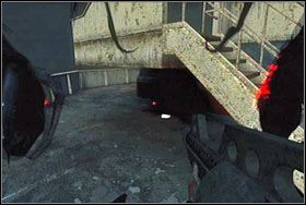 #86 - Notkę znajdziemy na górze otwartego kontenera w ładowni statku - Materiały bonusowe - cz. 4 | The Darkness - The Darkness - poradnik do gry