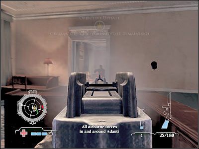 Przedostanie się na dach będzie już nieco kłopotliwe, gdyż pomieszczenie prowadzące do schodów jest dobrze strzeżone - Eliminate German officers (cz.2) | Operation Husky w Medal of Honor Airborne - Medal of Honor: Airborne - poradnik do gry