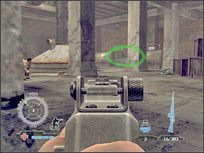 Sukcesywnie przesuwaj się w stronę swojego celu, likwidując wszystkich napotykanych wrogów - Destroy Munitions Stockpile (cz.2) | Operation Varsity w Medal of Honor Airborne - Medal of Honor: Airborne - poradnik do gry