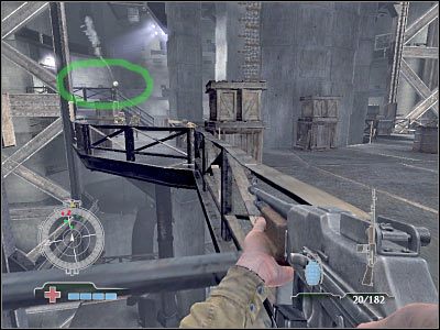 W pierwszej kolejności musisz pozbyć się gostka z wyrzutnią rakiet - Assemble at Main Control Room (cz.1) | Operation Der Flakturm | Airborne - Medal of Honor: Airborne - poradnik do gry