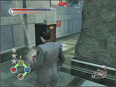 Zbadaj też prawą część pomieszczenia, podnosząc nowego żurawia oraz apteczkę - Chicago History Museum (5) | Rozdział 5 Stranglehold - Stranglehold - poradnik do gry