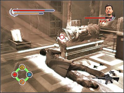 Nie przejmuj się tym, że boss będzie wykonywał bardzo zbliżone do głównej postaci rzuty (screen), gdyż znajdując się w trybie spowolnienia czasu i tak łatwo go namierzysz - Chicago History Museum (11) | Rozdział 5 Stranglehold - Stranglehold - poradnik do gry