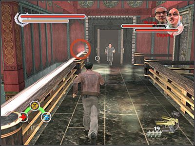 Gdy tylko uzbierasz wystarczającą długość paska specjali, zeskocz na dół, ustaw się w podobnym miejscu i oddaj dwa nowe strzały w stronę Wonga - Wongs Estate (5) | Rozdział 7 Stranglehold - Stranglehold - poradnik do gry