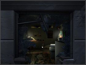 Przejdź przez dziurę w płocie przy placu zabaw i podejdź do okna przez które wcześniej zaglądałeś - Opis przejścia cz.7 | Barrow Hill Klątwa Kamiennego Kręgu - Barrow Hill: Klątwa Kamiennego Kręgu - poradnik do gry