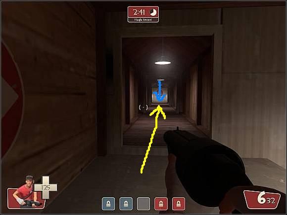 Żółta strzałka - Wskazuje kierunek do dziury prowadzącej do obszaru pomiędzy punktem 2 i punktem centralnym - Granary - Ważniejsze lokacje (2) | Mapy | Team Fortress 2 - Team Fortress 2 - poradnik do gry