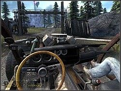 Zaparkuj auto przy antenie i udaj się do budynku, który widać na obrazku - [Solucja] Podróż w wielkim stylu cz.1 | Half-Life 2 Episode Two - Half-Life 2: Episode Two - poradnik do gry