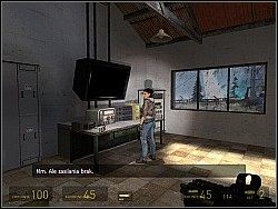 Wyjdź z centrum komunikacyjnego i skieruj się na prawą ścianę budynku, który będziesz miał przed oczyma - [Solucja] Podróż w wielkim stylu cz.1 | Half-Life 2 Episode Two - Half-Life 2: Episode Two - poradnik do gry