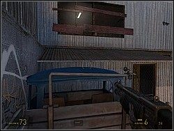 Usuń deski z okna i wejdź do środka - [Solucja] Poza zasięgiem cz.1 | Half-Life 2 Episode Two - Half-Life 2: Episode Two - poradnik do gry