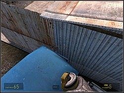 Przejdź do wybitego okna i przygotuj się do szturmu - [Solucja] Poza zasięgiem cz.2 | Half-Life 2 Episode Two - Half-Life 2: Episode Two - poradnik do gry