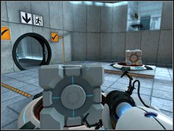 Następnie przejdź przez pomarańczowy portal, który znajduje się za twoimi plecami i wraz z kostką zeskocz na dół, po czym połóż ją na drugim przycisku - Pomieszczenie testowe nr 05 | Portal - Portal - poradnik do gry