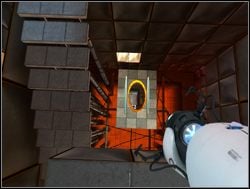 Tym razem trzeba będzie skoczyć naprawdę z wysoka, bo potrzebujesz większego rozpędu do przeskoczenia na ostatni poziom - Pomieszczenie testowe nr 10 | Portal - Portal - poradnik do gry