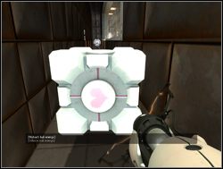 Po wejściu na górę znajdziesz się przy korytarzu - Pomieszczenie testowe nr 17 | Portal - Portal - poradnik do gry