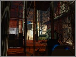 W pomieszczeniu dalej zobaczysz wysunięty pod kątem fragment ściany - Pomieszczenie testowe nr 19 (cz.3) | Portal - Portal - poradnik do gry