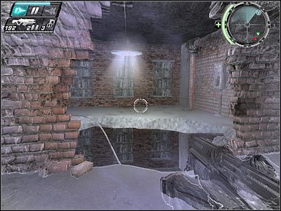 Po wysłuchaniu nowych rozkazów skieruj się w stronę desek i zeskocz na niższy poziom - Etap 4 - Infiltration cz.3 | TimeShift - TimeShift - poradnik do gry