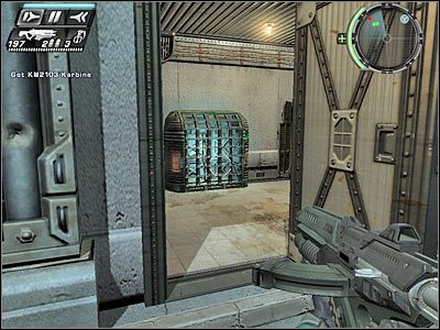 Skieruj się teraz w prawo, a konkretnie do przedstawionej na screenie dźwigni - Etap 4 - Infiltration cz.4 | TimeShift - TimeShift - poradnik do gry